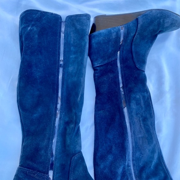 Suede boots - Picture 2 of 4